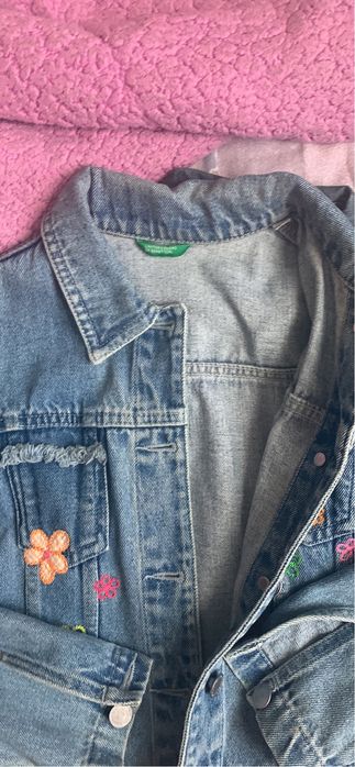 Varios casacos de marca de menina