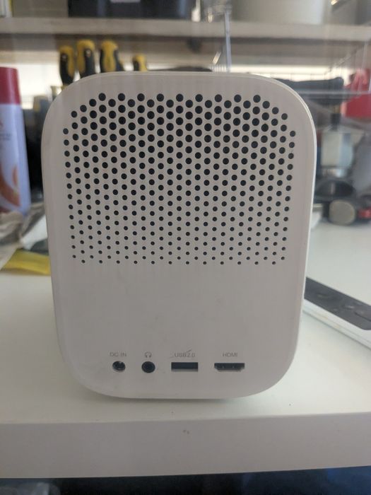 Mi Smart compact projector