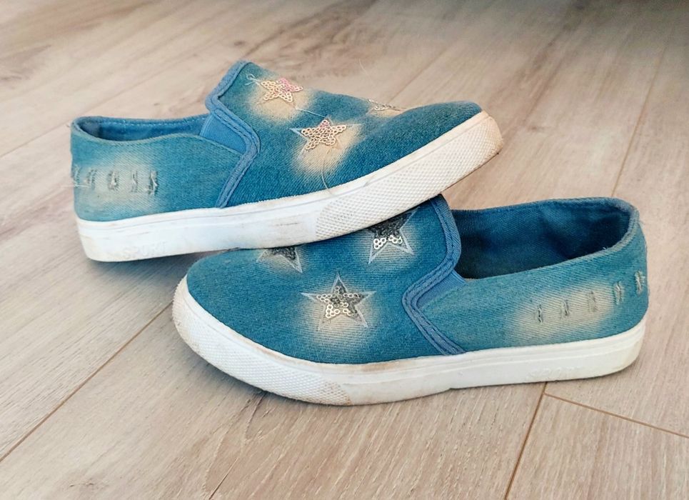 Срочно ! Продам мокасины на девочку 36р.