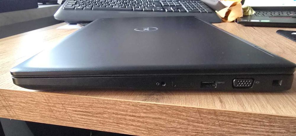 Dell Latitude 5591 – i7 / 16 GB RAM / 512 GB SSD / GeForce 2 GB