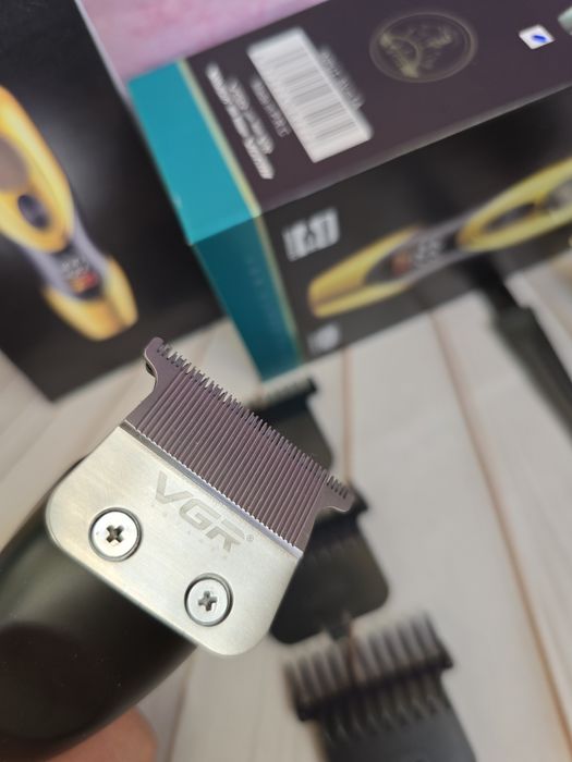 VGR V 227 GREEN тример для бороди трімер для голови тубо режим триммер