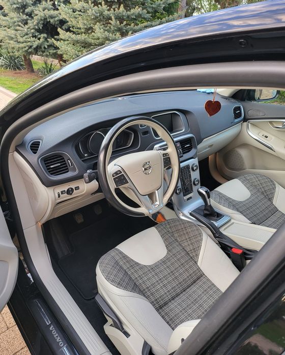 Volvo V40 Momentum