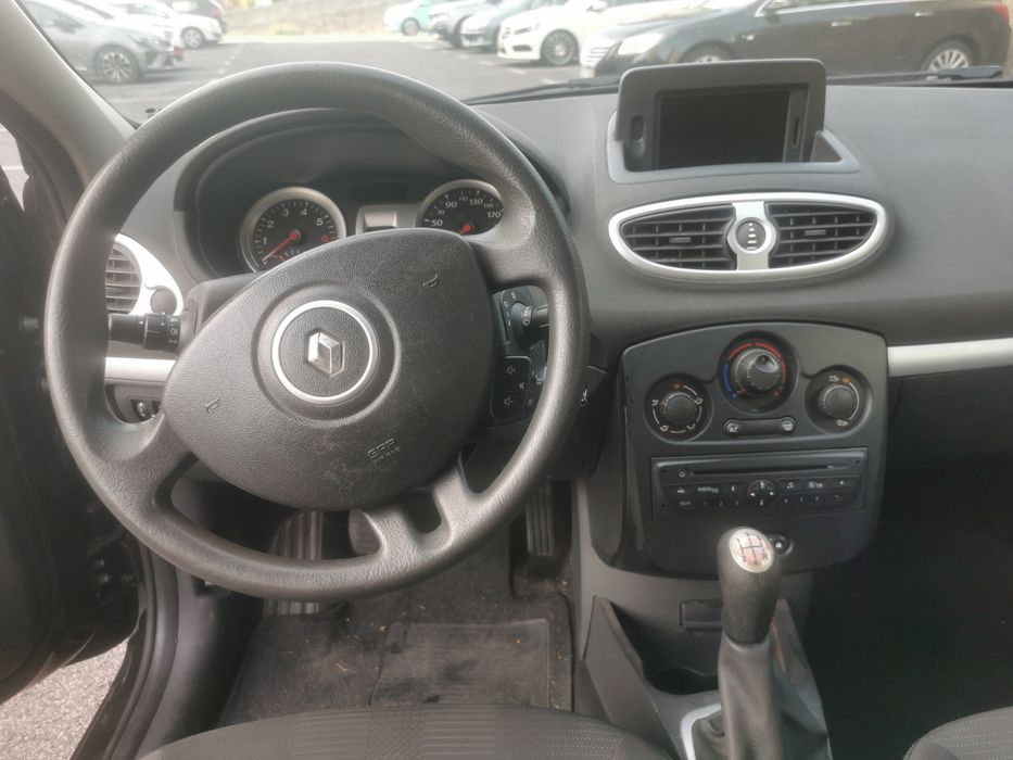 Renault Clio 1.2i de 2009 (140.000kms)