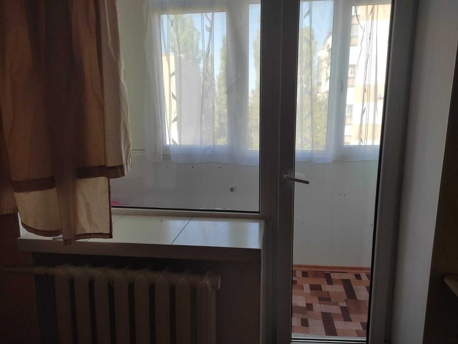 Продаю в Корабельном районе  1 к. квартиру
