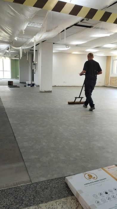 Aplicador de pavimento flutuante