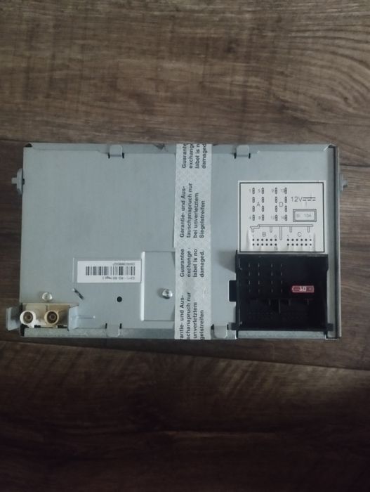 Магнітола стояла на кадді 2007