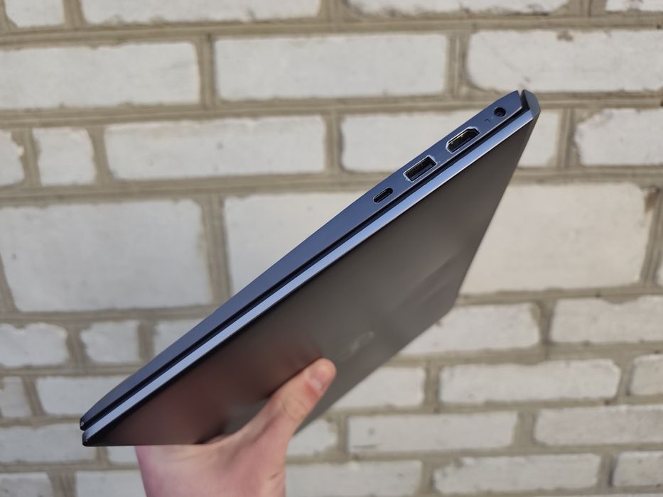 ТОРГ, 1.5кг, 2022 року, Ігровий ноутбук DELL (i7-1165G7/16/256/MX330 2gb)