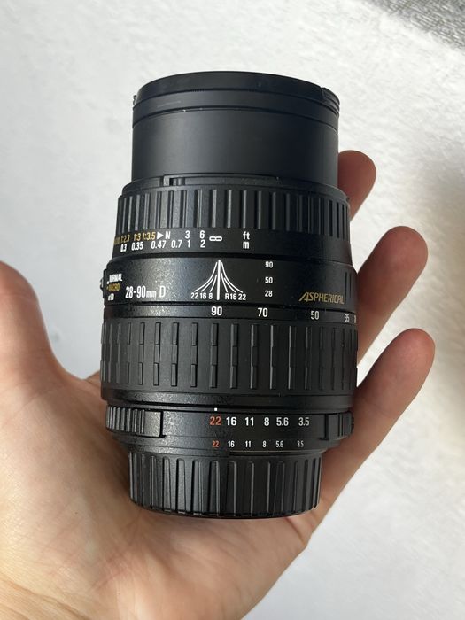 Sigma 28-90mm f/3.5-5.6 Macro D для Nikon (з макро)