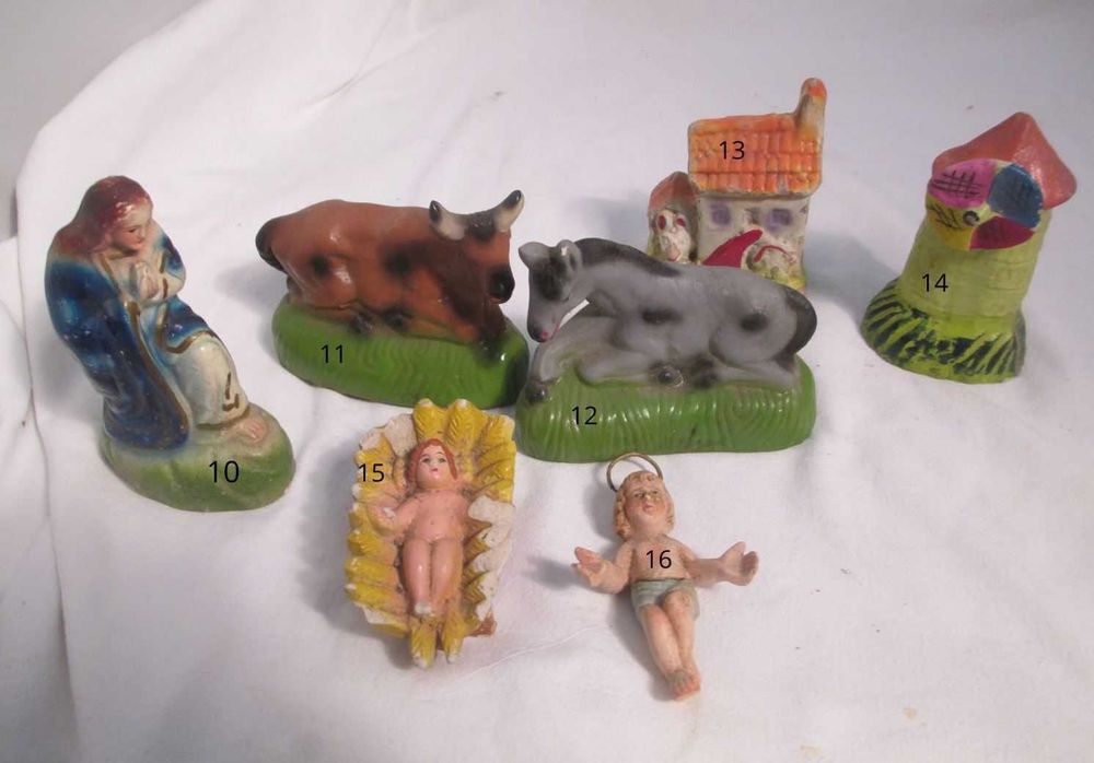 Figuras de presépio em cerâmica antigas