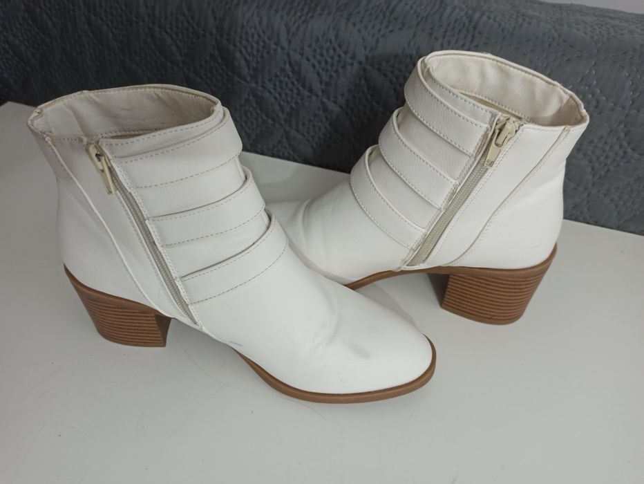 Białe botki Primark rozm. 39