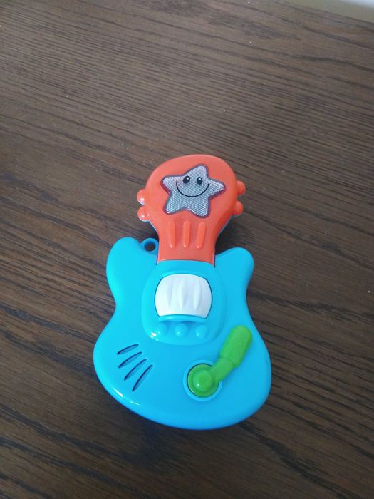 Zabawka gitarka dla dziecka