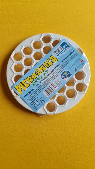 Pierożnica do pierogów lub uszek