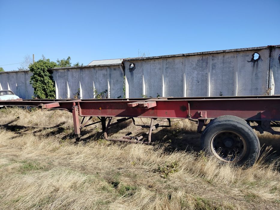 Полуприцеп контейнеровоз