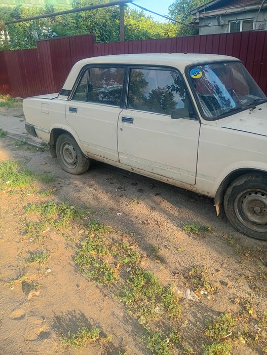 Продам автомобиль ваз 2107,