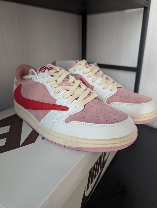 Ексклюзив  Nike Air Jordan 1 Low Travis Scott Pink / Трендові кросівки