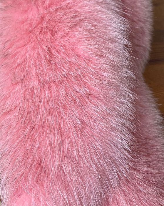 Рожевий хутровий комір, зйомний