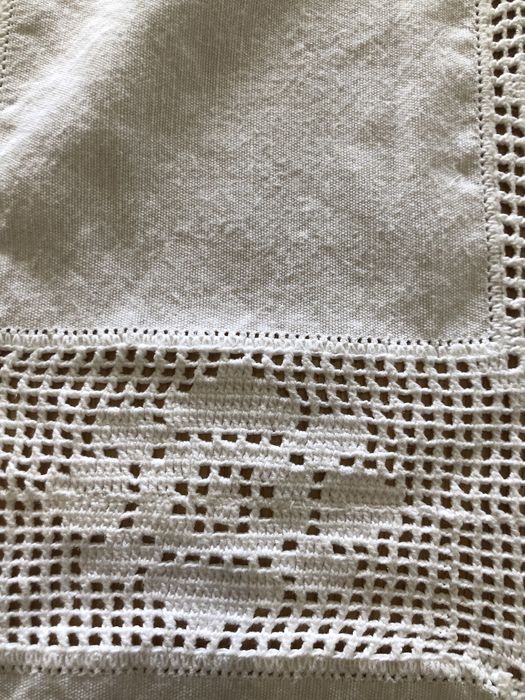 Toalha de linho e Renda