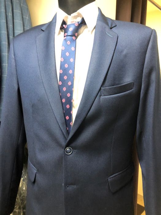 Garnitur meski  Dastan niebieski rozmiar 52/ 176 Tanio za ta marke! !