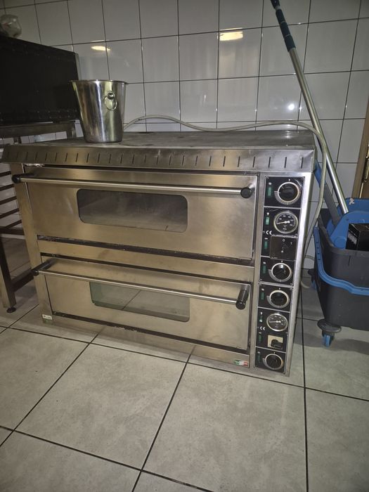 Пицца печь бу продам