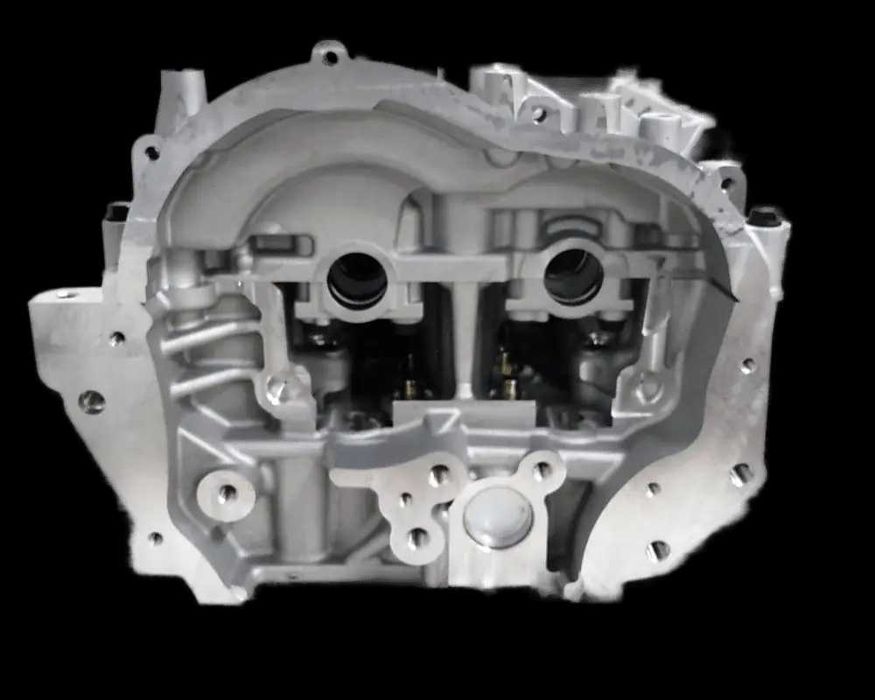 ГБЦ Головка блока цилиндров Renault Nissan Opel 2.3 dci 110417248R AMC 908526 Гарантія 1 рік