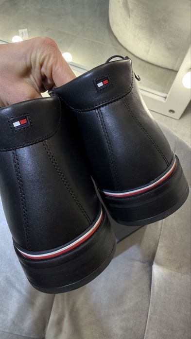Чоловічі шкіряні черевики Tommy Hilfiger