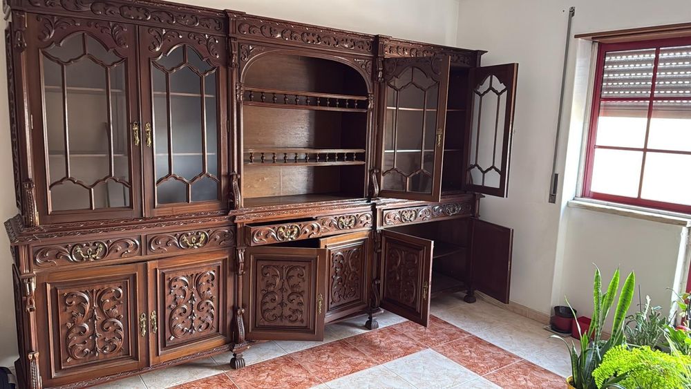 Vários moveis antigos para venda