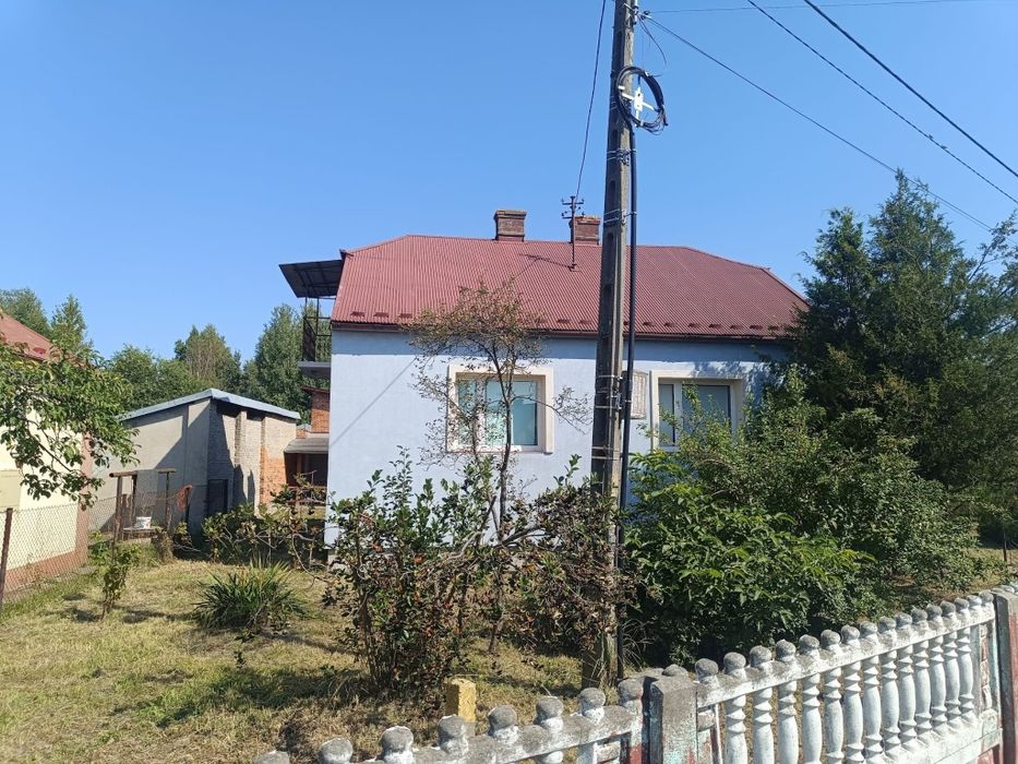 Sprzedam dom z budynkami