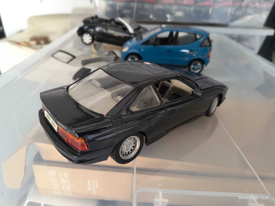 Maisto 1990 BMW 850i escala 1:18