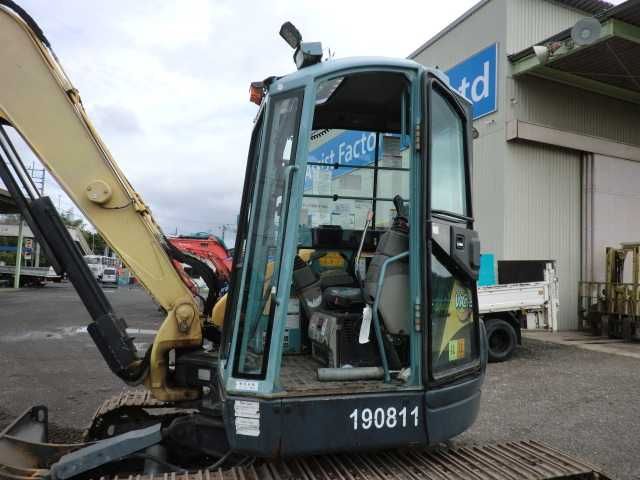 Экскаватор гусеничный Yanmar VIO70-3A