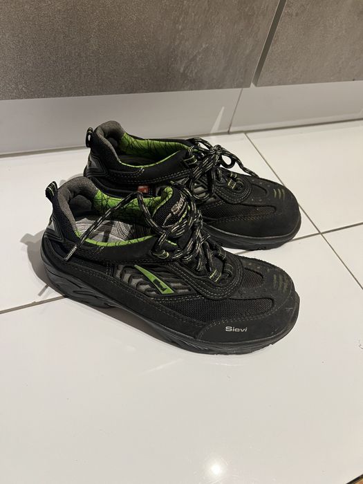 Buty robocze z noskiem SEVI r38