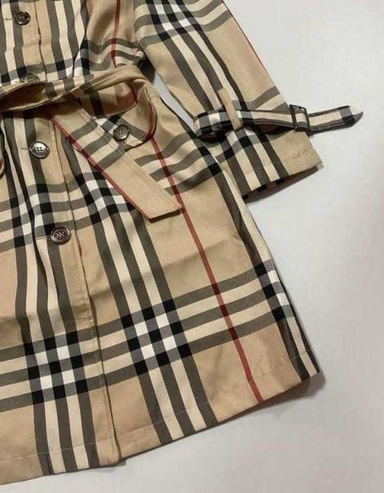 Тренч плащ Burberry