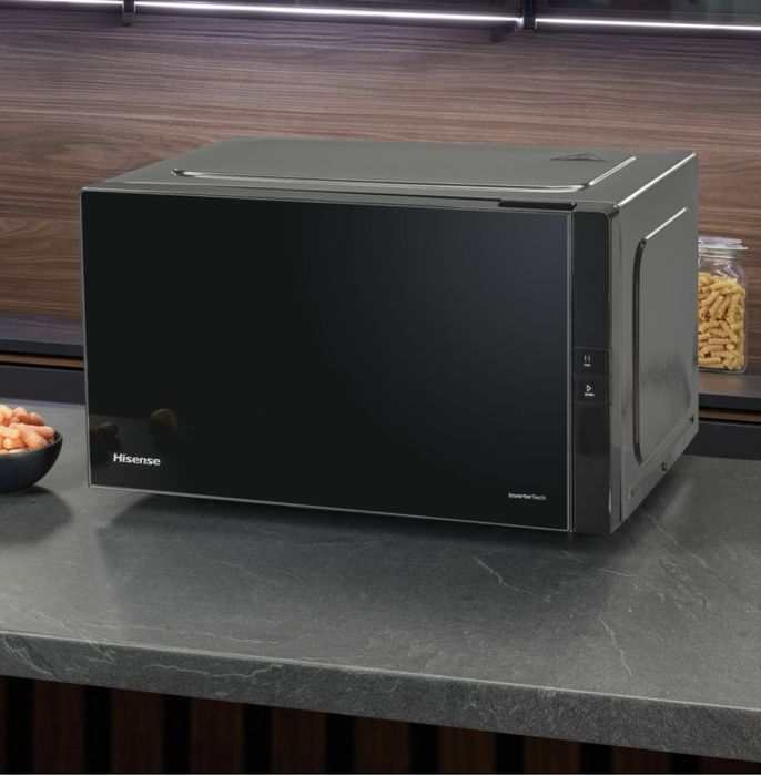 Sprzedam nową mikrofale HISENSE H25MOBS4HGI 900W średnica 28.5 cm 25L