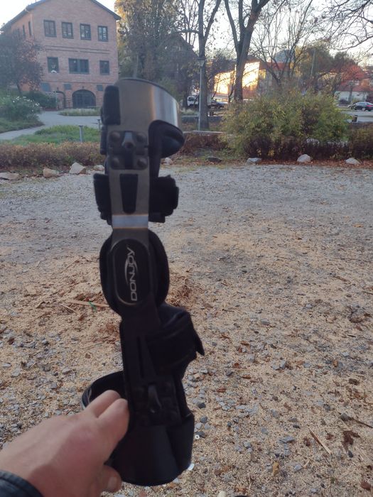 Do sprzedania mam ortezy