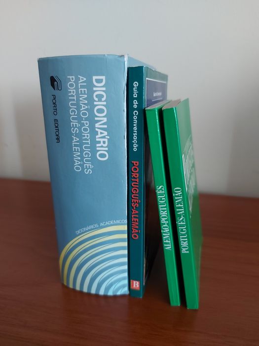 Alemão: conjunto de dicionários e guia de conversação