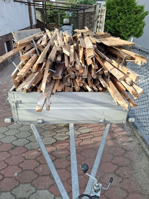 Drzewo z rozbiórki, suche
