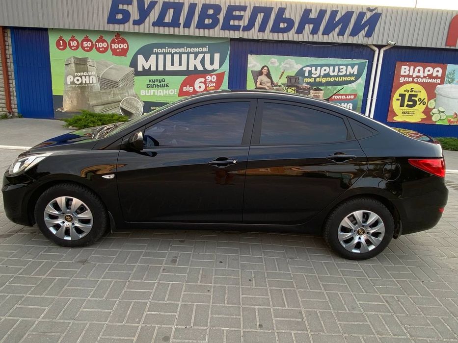 Хюндай акцент 2011г.1.4 пробег112