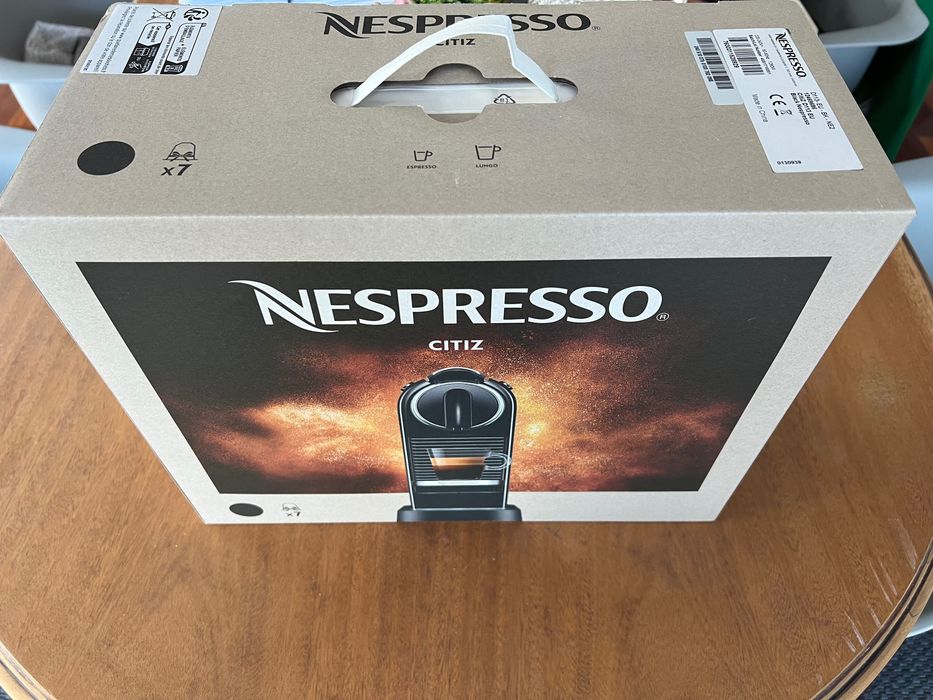 Máquina Café Nespresso CitiZ Limousine Black — Nova