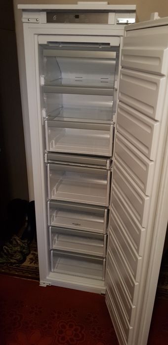 Zamrażarka Whirlpool jak nowa