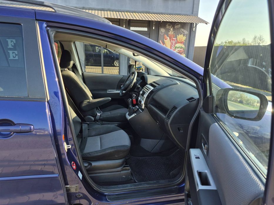 продам авто Mazda 5