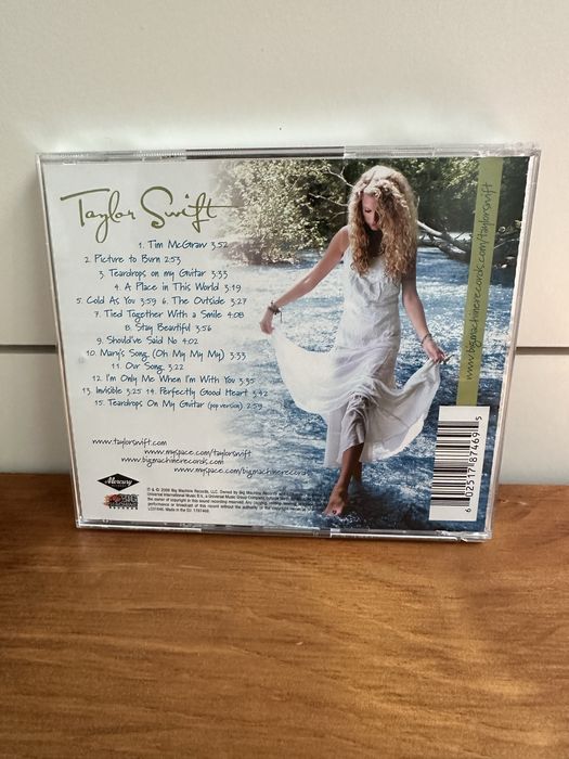 Taylor Swift debut cd