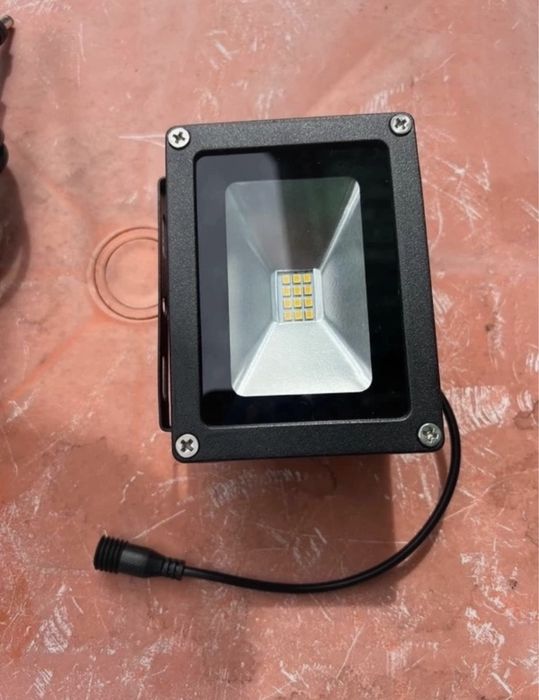 Projetor LED Solar com Painel Solar