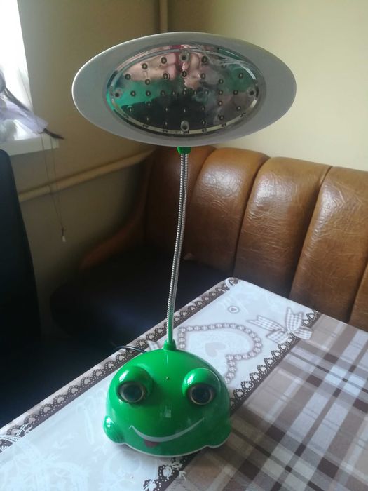 Продаю светодиодную, настольную лампу " Жабка "