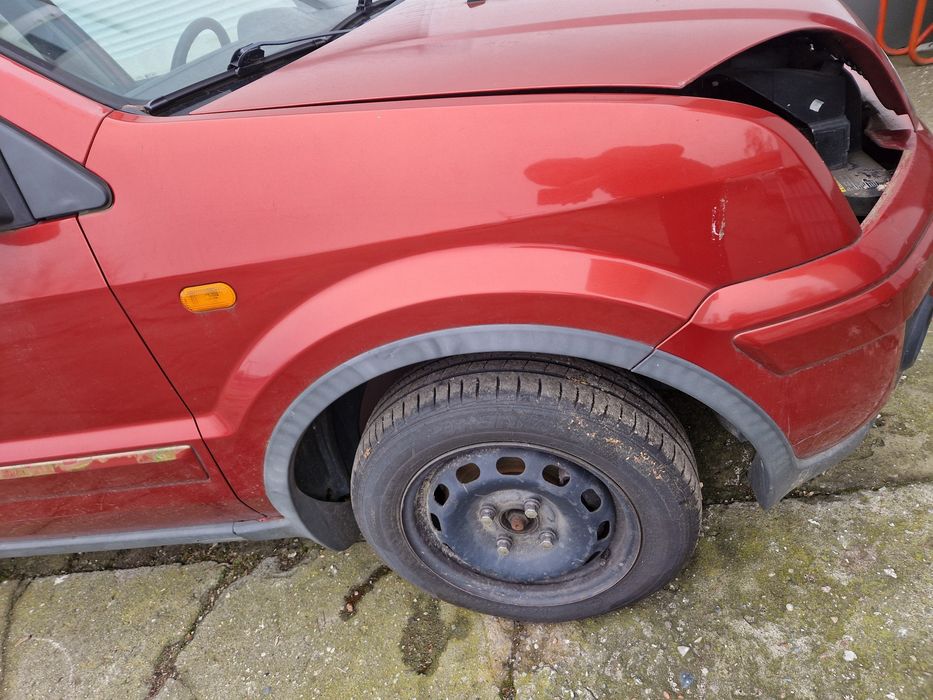 Błotnik prawy przód Ford Fusion I plus + lift T5