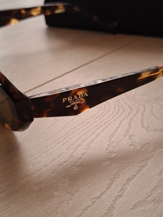 Okulary przeciwsłoneczne prada