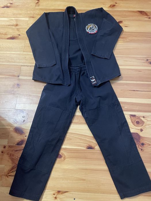 Кімоно для джиу-джитсу M2 140 чорне format