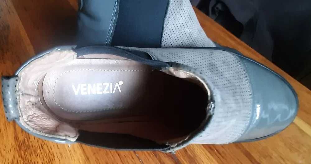 Sztyblety damskie, skóra, lakierki, stan jak nowe, buty rozm 38