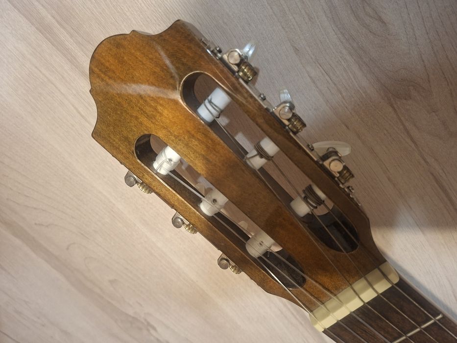 Gitara student series 4/4