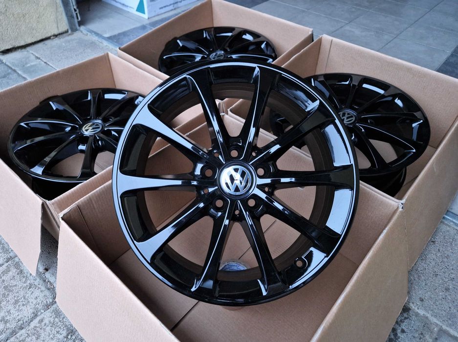 Alufelgi 17 5x112 VW Golf Passat Touran Jetta Caddy T-Roc Czarne 627#