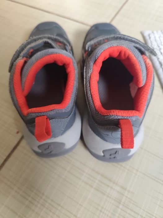 Buty trekkingowe r. 28