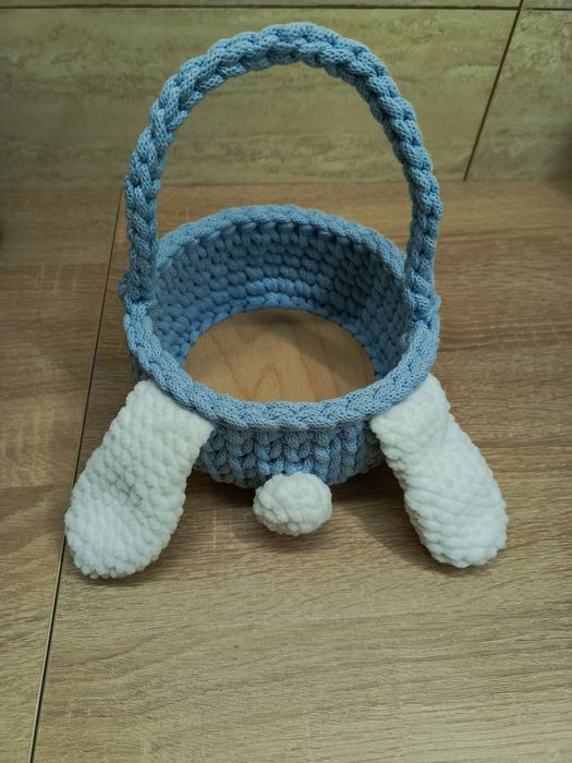 Koszyczek wielkanocny z uszami ręcznie robiony